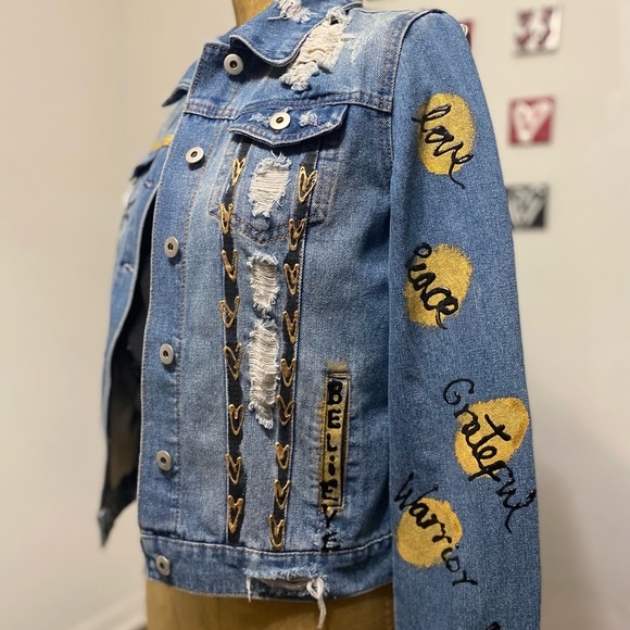 Stay positive jacket - Picture 3 of 4